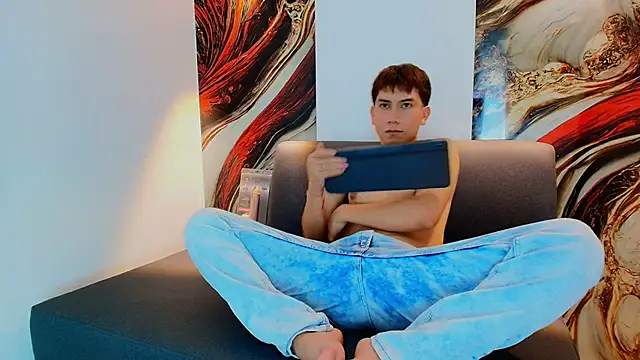 RAPHAEL_NYON1 XXX чат на живо