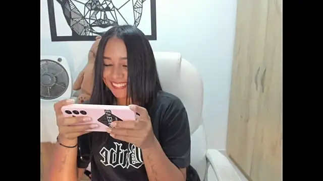 แชท XXX สดของ Ciara8