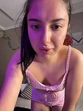 Tasty_NoraX Adlı Modelin Canlı XXX Sohbeti