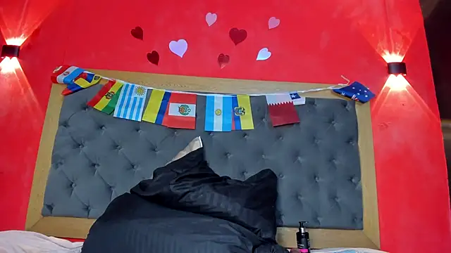 YayaHilton's Live XXX Chat