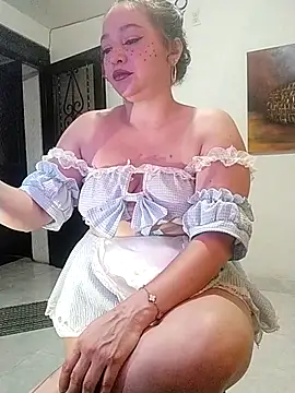 SabrinaVantress' Live XXX Chat