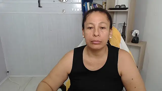mature_martinaのライブXXXチャット