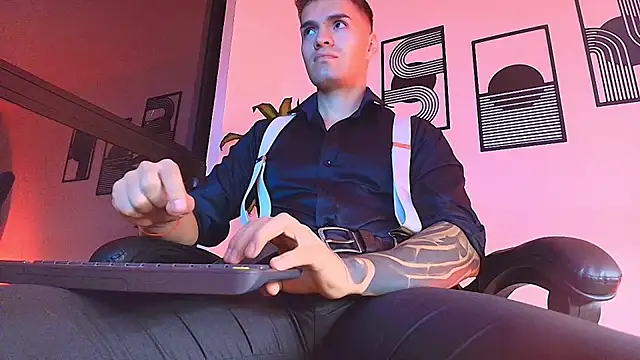 ALPHA_DOMINUS_ – Naživo XXX chat