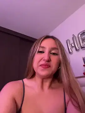 Živý XXX chat MoraInFire