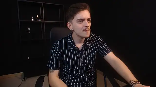 FelixStarkk 现场XXX聊天