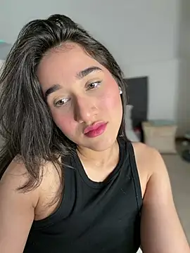 julieta_jhonss' Live XXX Chat