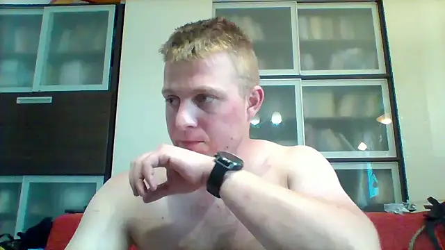 Matttthees Chat XXX in diretta