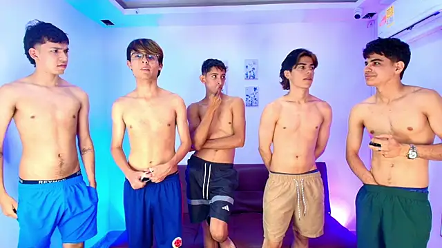 Czat XXX na żywo – CHILLBICREWX