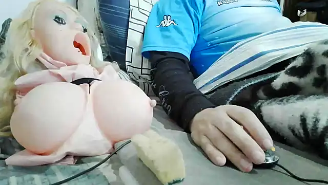 צ'אט XXX בשידור חי של messi_syssy