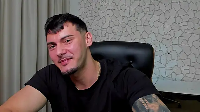 ClintMasters élő XXX-chatje