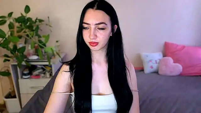 WildKittenX_'s Live XXX Chat