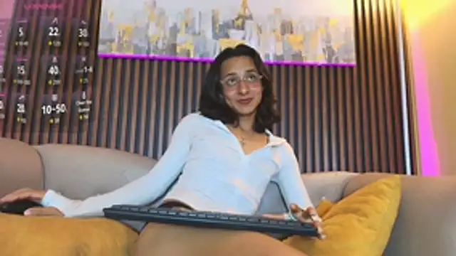 XXX chat uživo modela Elisasue