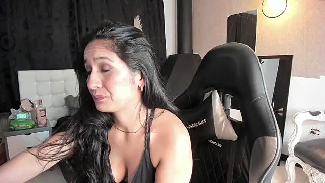 Vicky_Angeel Live XXX-Chat