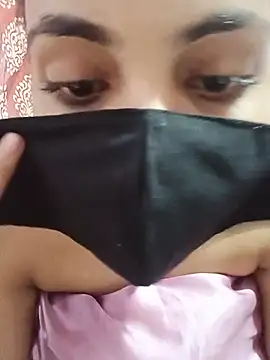 Sandhya_77 Chat XXX live