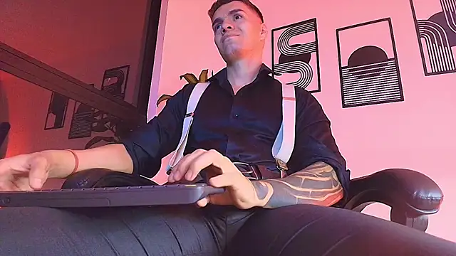 ALPHA_DOMINUS_ élő XXX-chatje