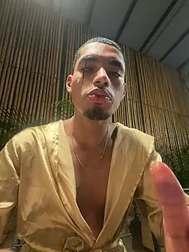 Chat +18 de LiamByrne ao vivo