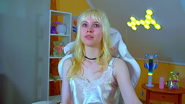 Chatroom XXX en direct de HannahHollis