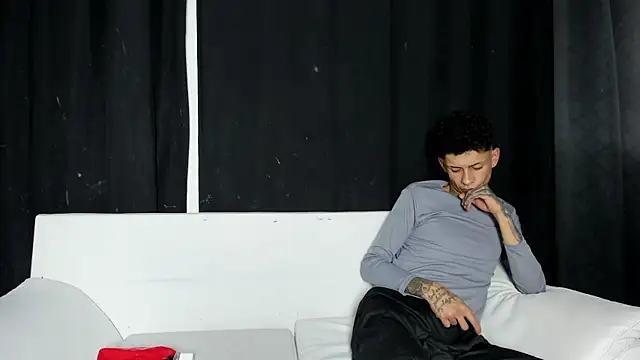 self_love46's Live XXX Chat