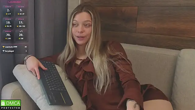 EmilieLong Chat XXX live