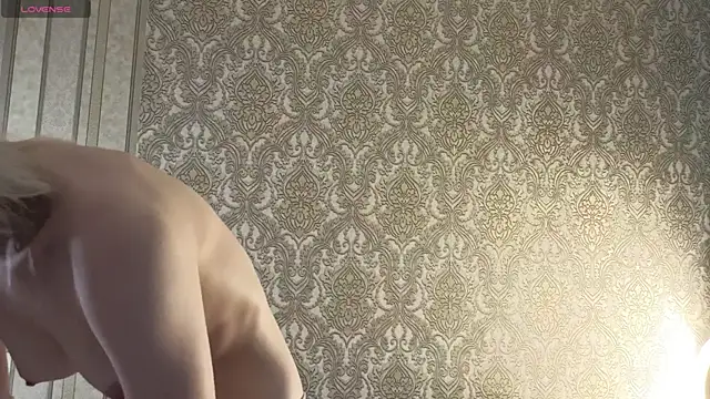 luvvcutie's Live XXX Chat