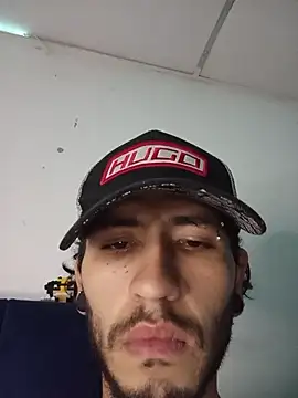 XXX chat uživo modela Tattoboy19cm