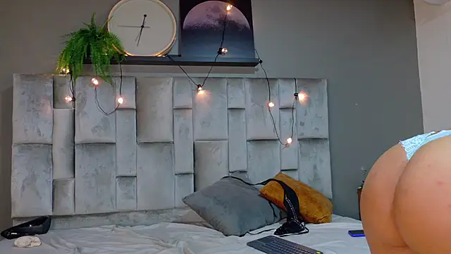 Luna_and_Jacksonn Adlı Modelin Canlı XXX Sohbeti