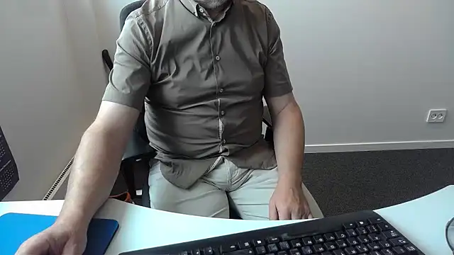 XXX chat uživo modela Buggemann