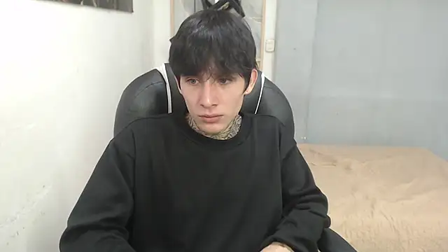 Онлайн чат XXX Cry_thereal