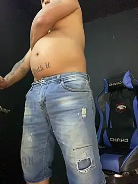 DickMasterfindom 现场XXX聊天