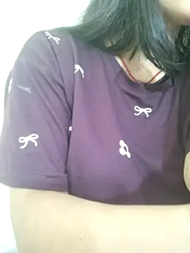 Chat +18 de Cute_Kavya7 ao vivo