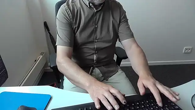 Živý XXX chat Buggemann
