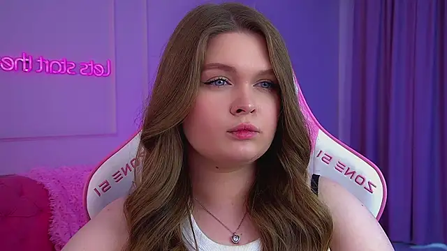CrystalLyons Adlı Modelin Canlı XXX Sohbeti