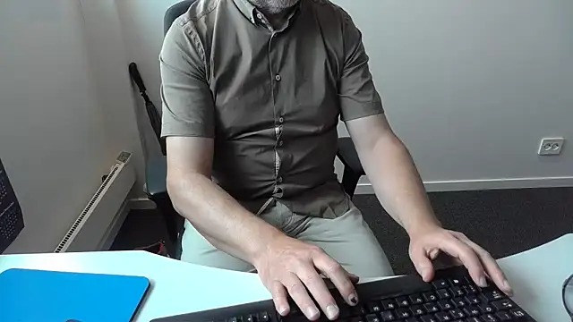 Buggemann Live XXX Chat