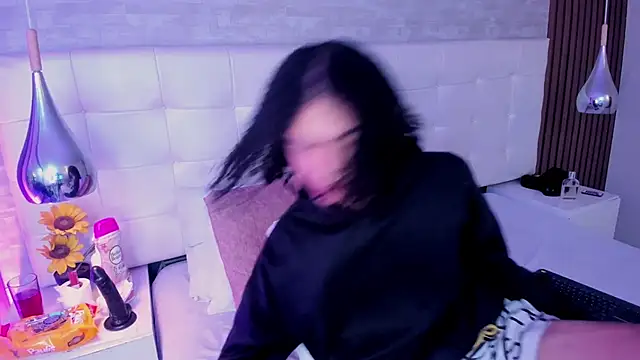 Онлайн чат XXX KyleeSmiith