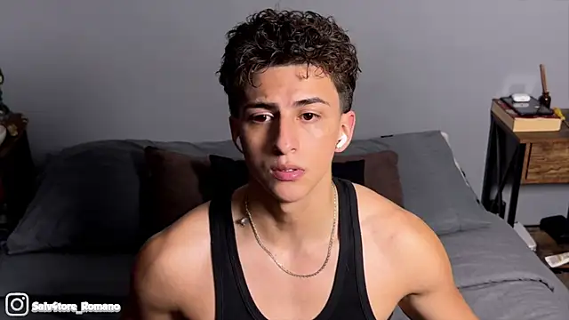 salvatore_romanoo Show in webcam