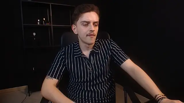 FelixStarkk 现场XXX聊天