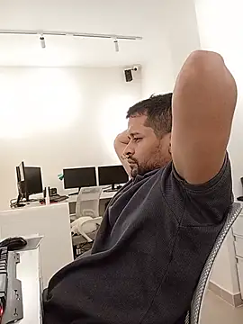 Chat +18 de LucasGaeel ao vivo