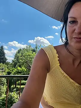 -OLYA- Live XXX Chat