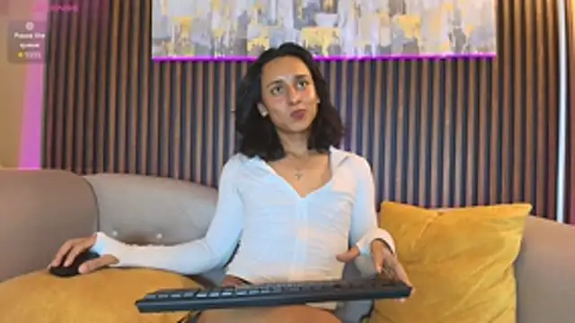 Elisasue's Webcam Show