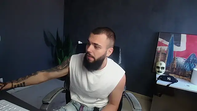 OscarWillss Adlı Modelin Canlı XXX Sohbeti