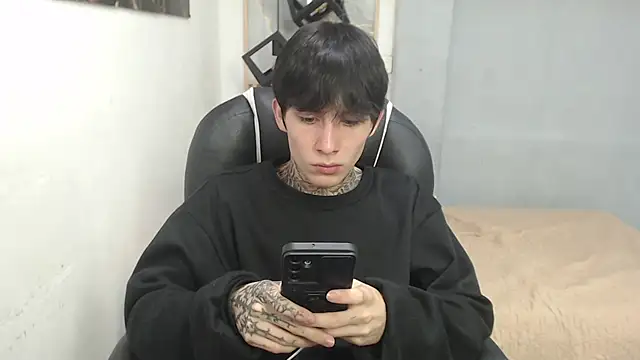 Cry_thereal Live XXX Chat