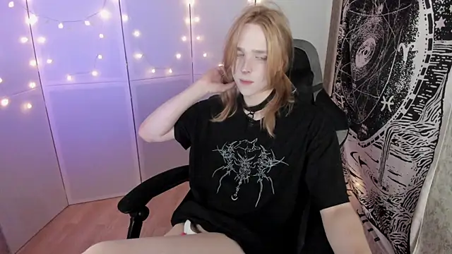 Онлайн чат XXX Simochka_w