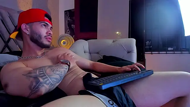 Vincentblack Adlı Modelin Canlı XXX Sohbeti