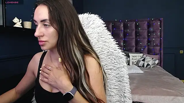 XXX chat uživo modela JenniferStone