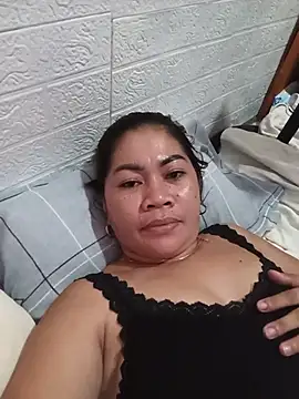 SweetChubbyMommy_02's Live XXX Chat