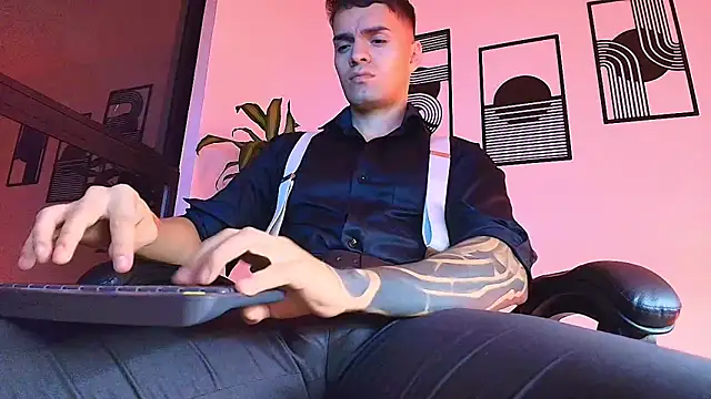 XXX chat uživo modela ALPHA_DOMINUS_