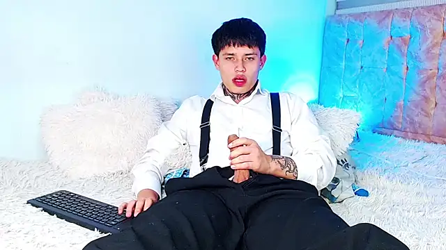 Czat XXX na żywo – _justinmoon2