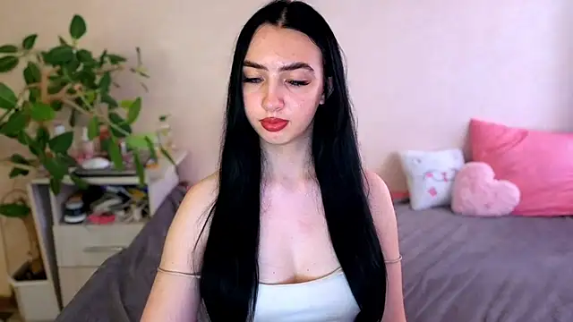 XXX chat uživo modela WildKittenX_