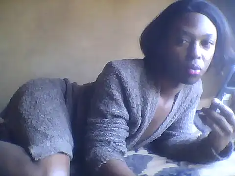 Blackhornybitc's Live XXX Chat