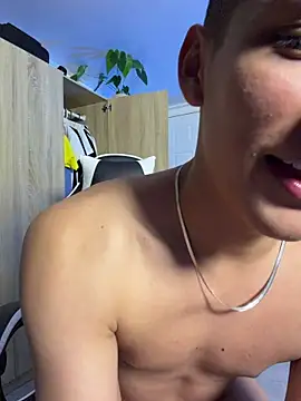 SantiLux_ Live XXX-Chat